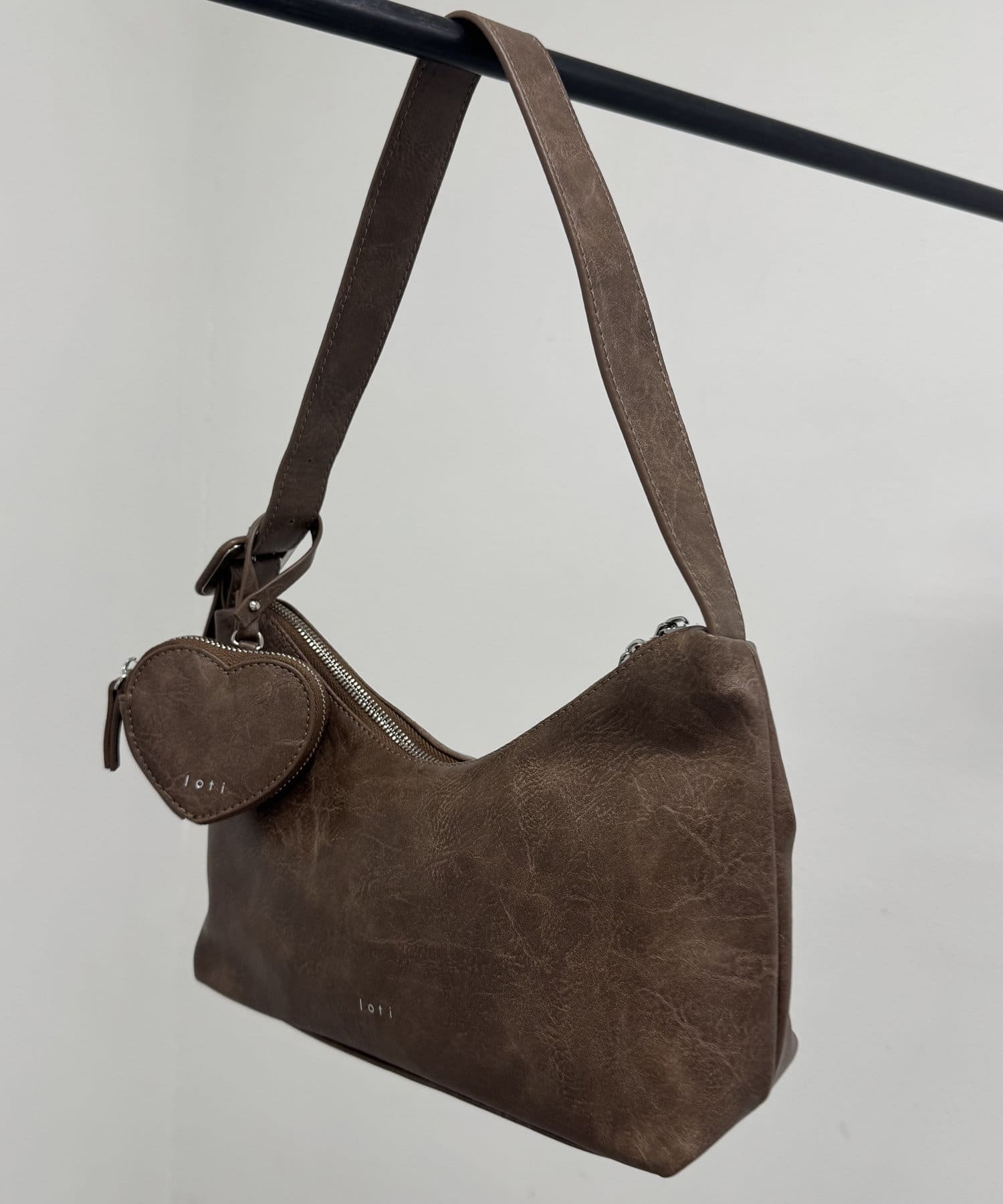 RILY Heart Logo Game Bag ブラウン RILY Heart Logo Game Bag