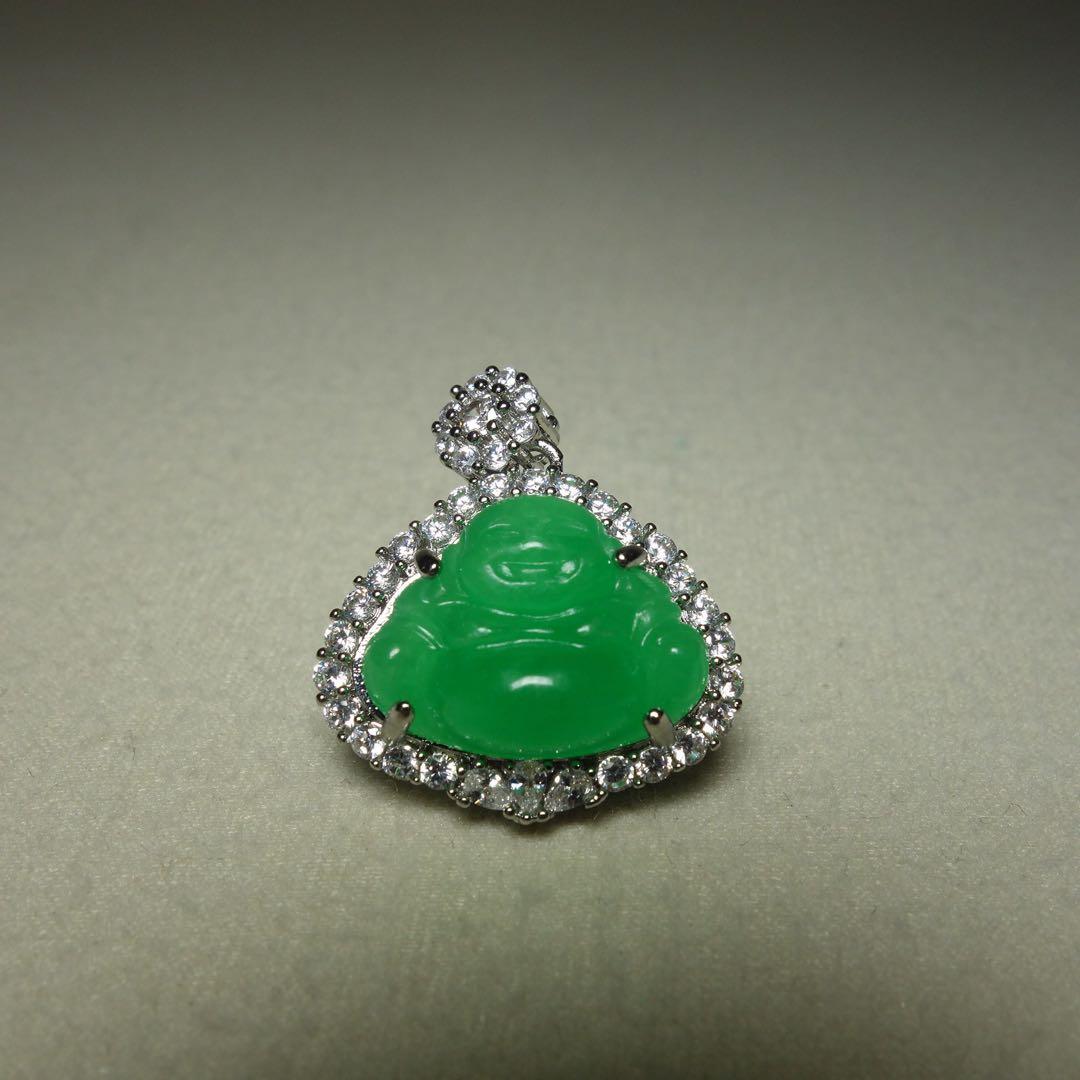 翡翠 彫刻ペンダント翡翠満緑 仏像 C1A045 ミャンマー産天然無処理翡翠 仏像 布袋様 ジュエリー ペンダント 明緑