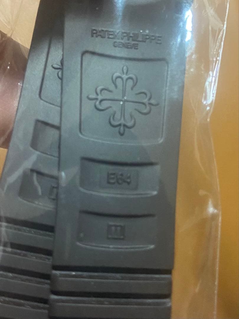 【未使用】 パテックフィリップ アクアノート ダークブラウン ラバーベルト