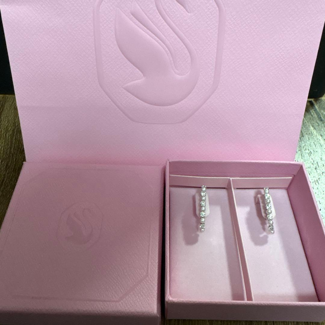 SWAROVSKI★ピアス★クリスタル，パール クリスタルパール・ピアス｜スワロフスキー